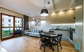 Oasis Apartment - 2,4 Km To Baltic Sea & 3 Km To Polsat Plus Arena